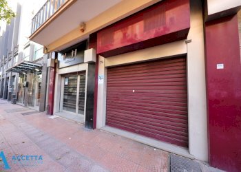 facciata - Commercial Premises Corso Umberto I 79, Taranto - photo 17
