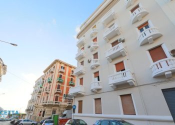 facciata - Appartamento Via Duca di Genova 63, Taranto - foto 2