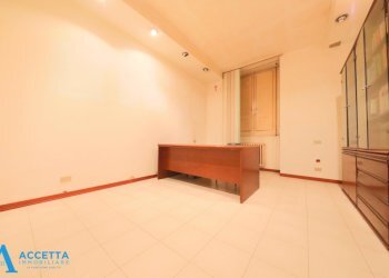 stanza - Appartamento Via Duca di Genova 63, Taranto - foto 10