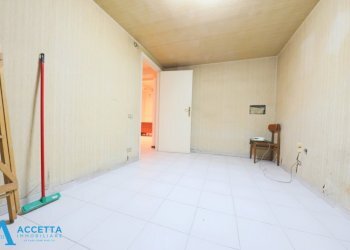 cucina - Appartamento Via Duca di Genova 63, Taranto - foto 13