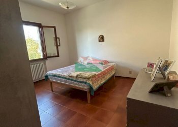 PHOTO-2025-09-19-17-10-16 2.jpg - Villa VIA ORTONA, Ravenna - foto 5