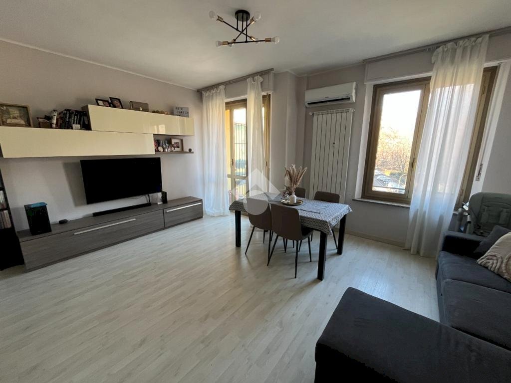 Appartamento Via Armando Diaz, Pinerolo - foto 1