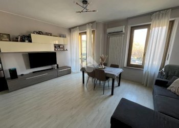 Appartamento Via Armando Diaz, Pinerolo - foto 1