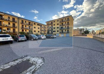 Four-room apartment Via Giuseppe Maria Danieli, Siracusa - photo 3