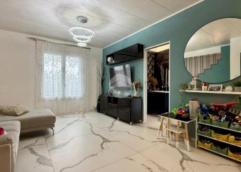 Three-room apartment Via S. Giovanni, Misano Adriatico - photo 2