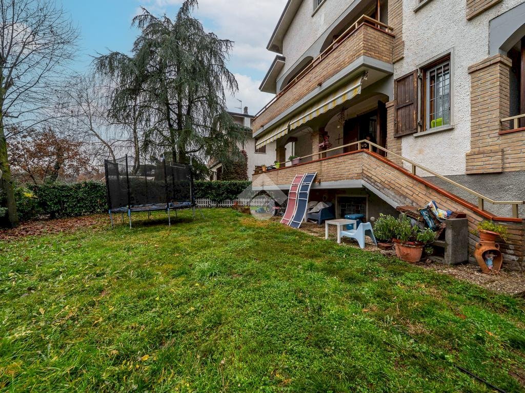Villa a Schiera Villa Abbinata Via Luciano Romagnoli, Reggio nell'Emilia - foto 1