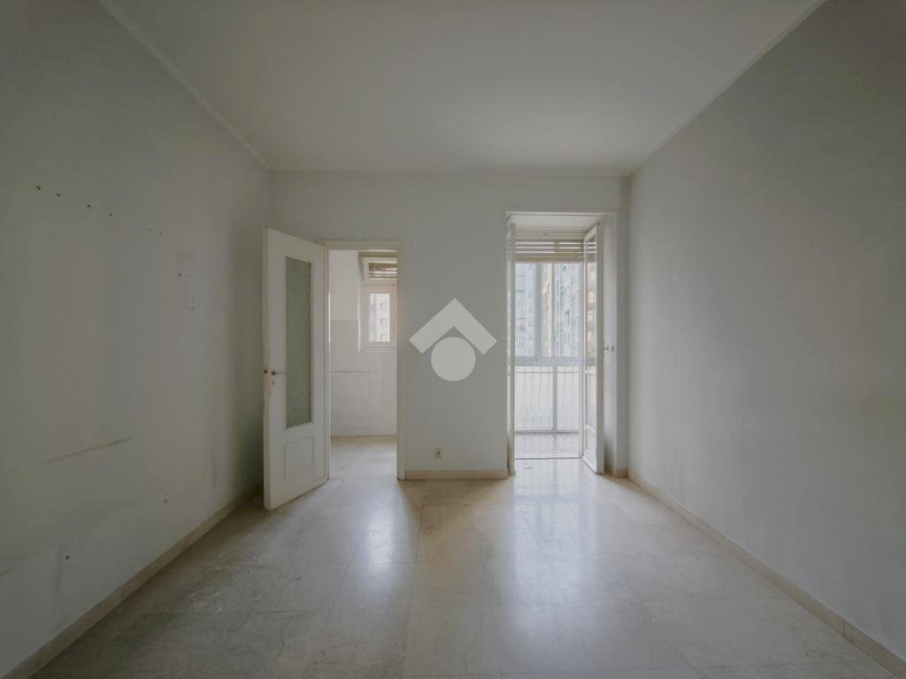 Three-room apartment Via Monte Rosa, Torino (neighborhood Regio Parco) - photo 2