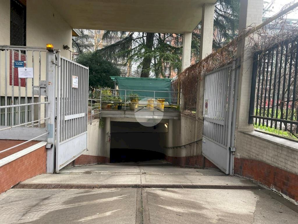 Box Via Lorenzo Perosi, Milano (neighborhood Lorenteggio) - photo 3