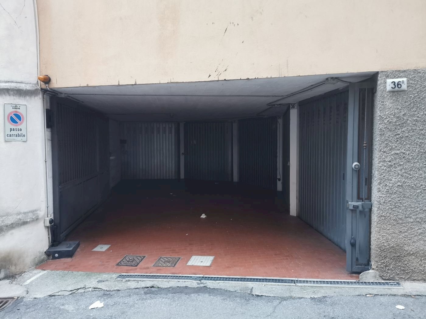 Box Ge-Sestri Via Giordano 36D, Genova (zona Sestri Ponente) - foto 1
