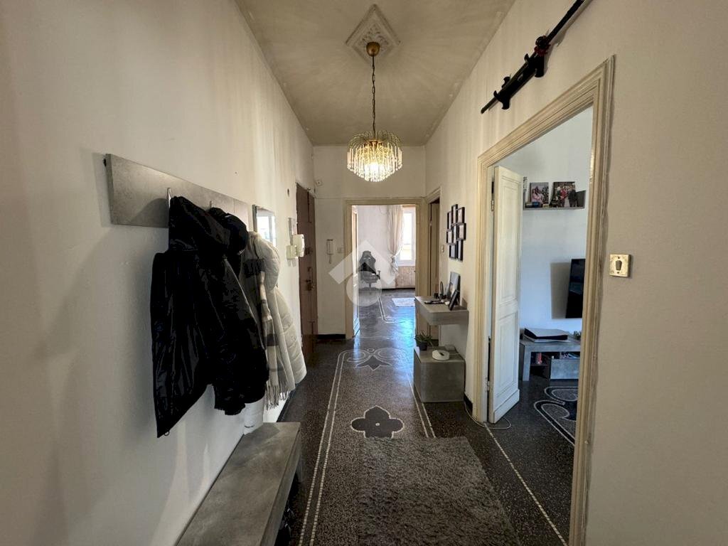 Appartamento Via Rivarolo, Genova (zona Rivarolo) - foto 2