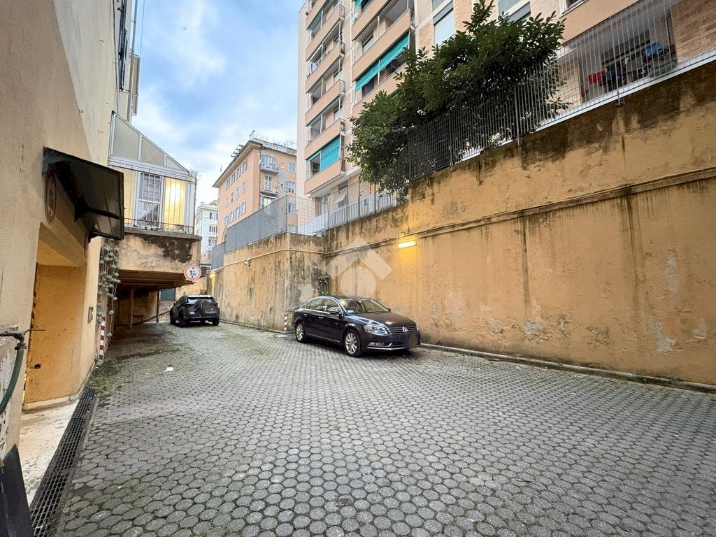 Garage - Parking Via Paggi, Genova (neighborhood San Fruttuoso) - photo 2