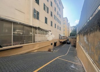 Garage - Parking Via Paggi, Genova (neighborhood San Fruttuoso) - photo 3
