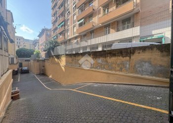 Garage - Parking Via Paggi, Genova (neighborhood San Fruttuoso) - photo 5