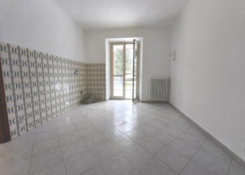 CUCINA ABITABILE - Trilocale via Trento, 4, Perosa Argentina - foto 4