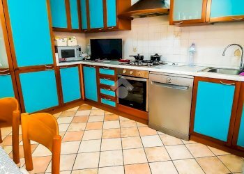 Villa Via Umberto Terracini, Parma (neighborhood Montebello) - photo 26