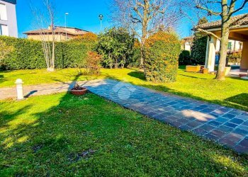 Villa Via Umberto Terracini, Parma (neighborhood Montebello) - photo 29