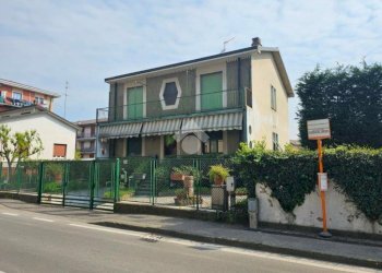 Villa Viale Piave, Pessano con Bornago - photo 8