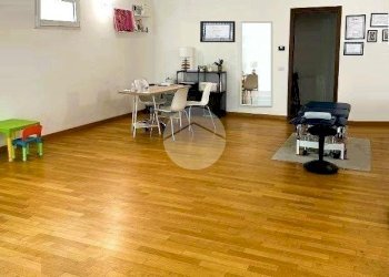 Negozio via 2 giugno, Peschiera Borromeo - foto 4