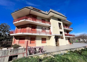 Quadrilocale Viale Europa, Castelnuovo Don Bosco - foto 1