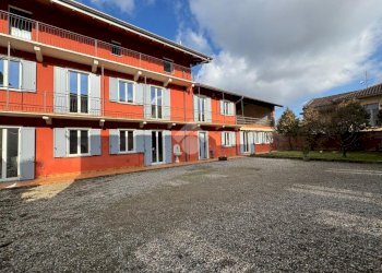 Terraced Villa Via Delponte, Momo - photo 1