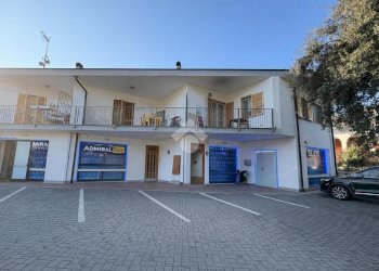 Three-room apartment Via Circonvallazione, Romano Canavese - photo 2