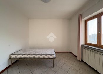Three-room apartment Via Circonvallazione, Romano Canavese - photo 20
