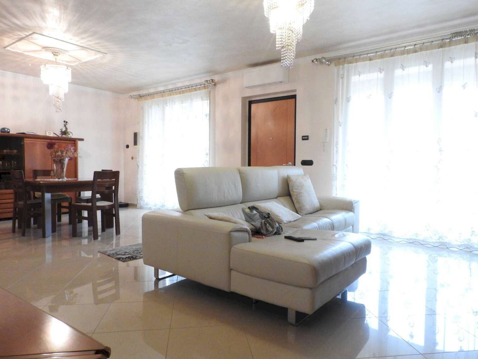 Four-room apartment Bernareggio - photo 3