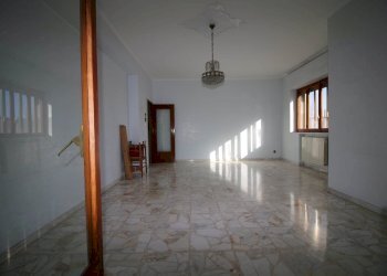 Four-room apartment Via Caroli, Martina Franca - photo 8