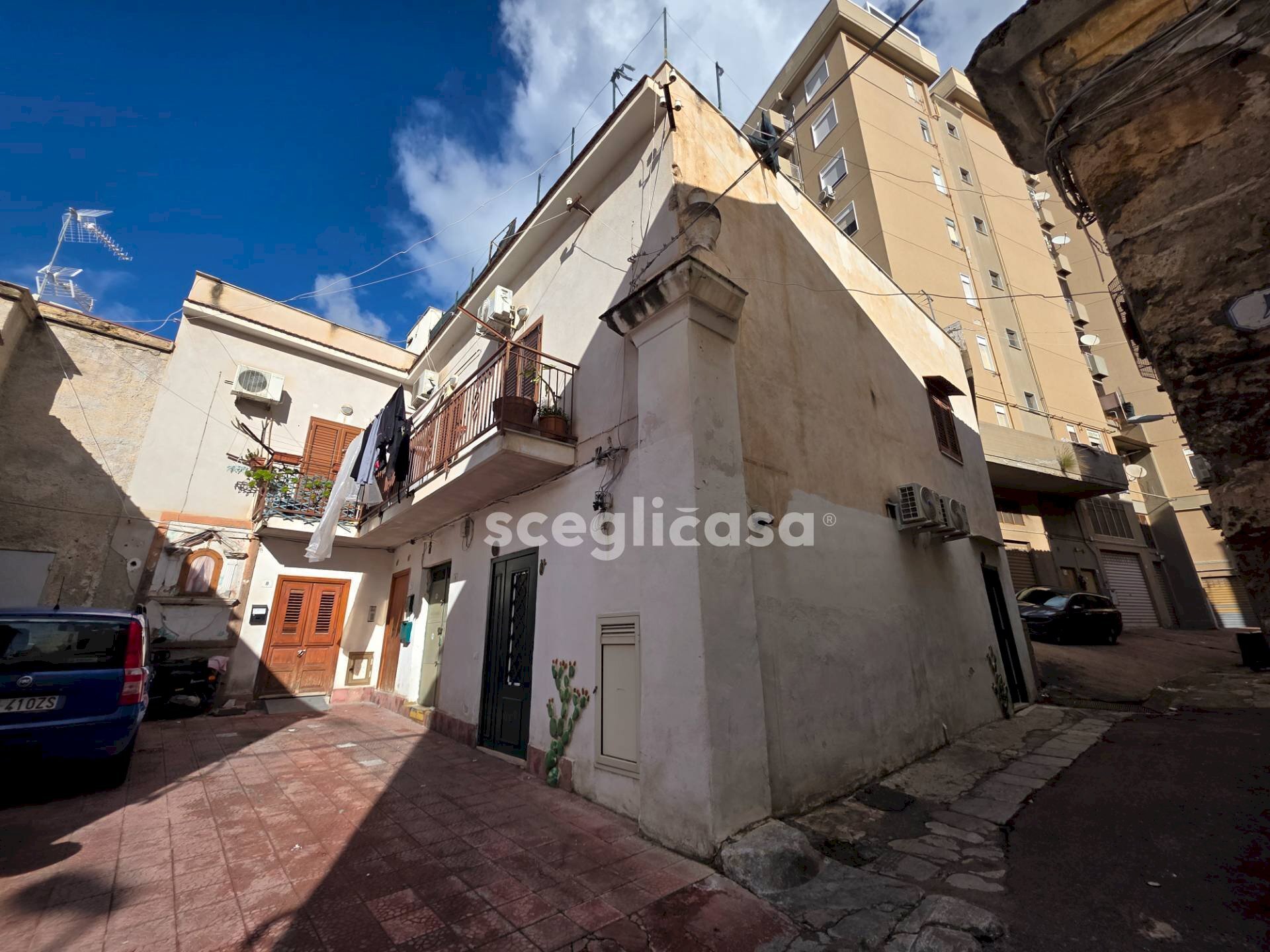 Foto 1 - Bilocale Piazzetta Altavilla
 
5, Palermo - foto 1