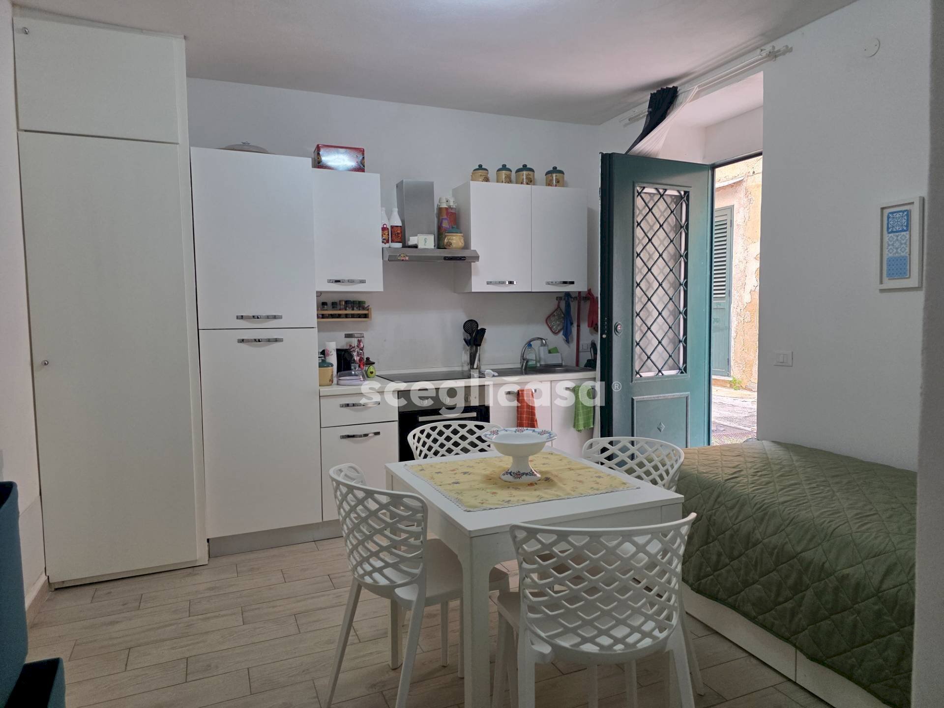 Foto 4 - Bilocale Piazzetta Altavilla
 
5, Palermo - foto 3