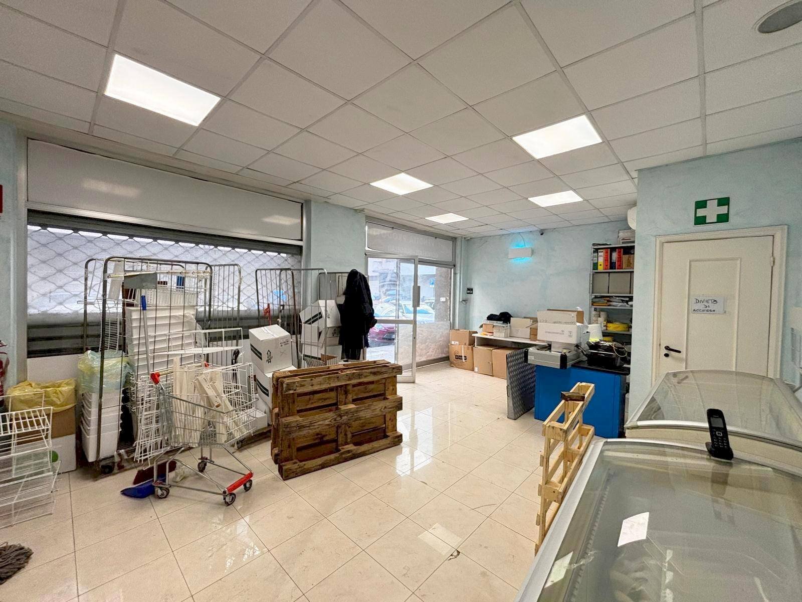 Foto 2 - Locale Commerciale Via Pietro Mascagni, Genova - foto 2