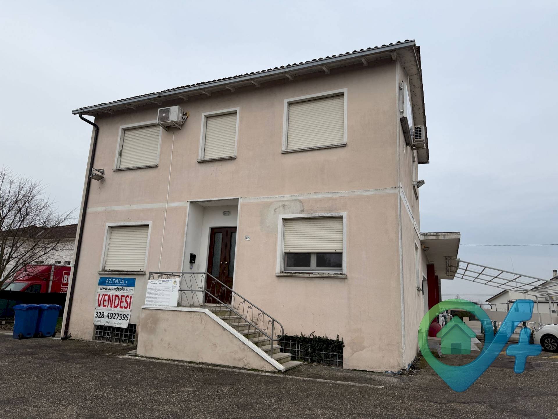 Foto 2 - Commercial Premises strada statale goitese
 
495, Goito - photo 2