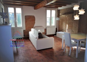 Foto 2 - Bilocale via di mezzo
 
6, Cento - foto 2