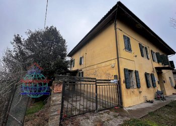 Foto 1 - Casa semi indipendente VIA GUADORA
 
18, Cento - foto 1