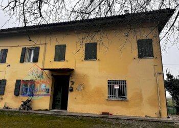 Foto 3 - Casa semi indipendente VIA GUADORA
 
18, Cento - foto 3