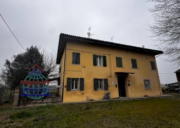 Foto 5 - Casa semi indipendente VIA GUADORA
 
18, Cento - foto 5