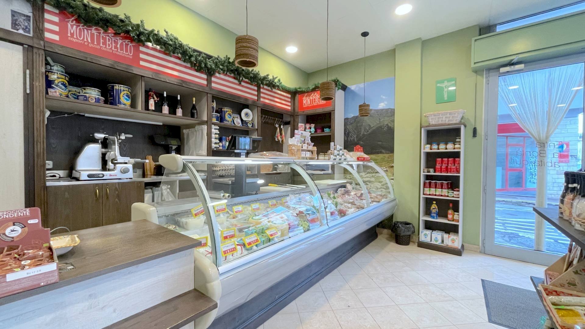 Foto 2 - Commercial Activity Via Montebello
 
65, San Benedetto del Tronto - photo 2