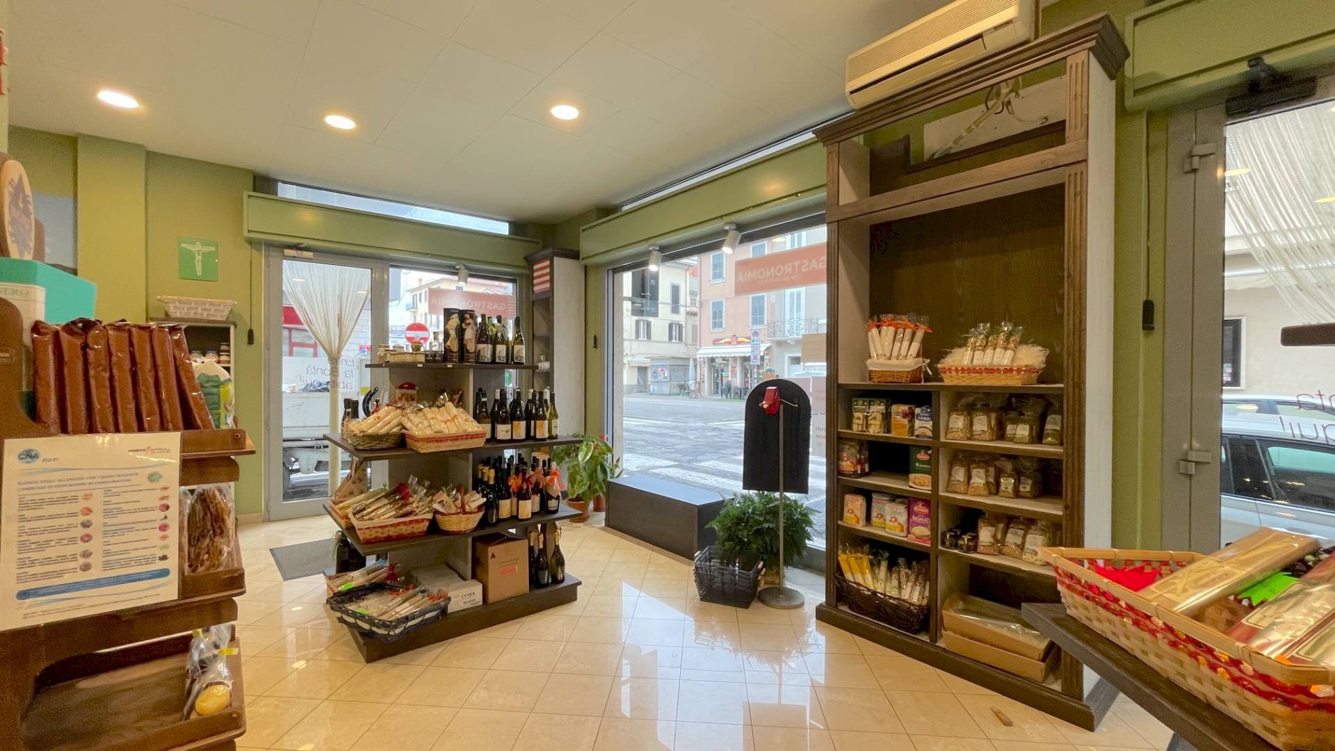 Foto 3 - Commercial Activity Via Montebello
 
65, San Benedetto del Tronto - photo 3