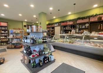 Foto 5 - Commercial Activity Via Montebello
 
65, San Benedetto del Tronto - photo 5