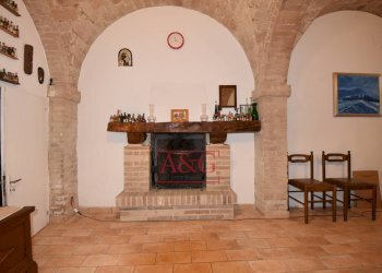 Foto 3 - Casa indipendente via XX Settembre
 
38, Carassai - foto 3