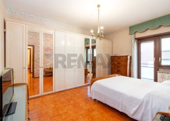 Camera / camera da letto - Trilocale Piazza Delle Fiamme Gialle
 
8, Roma - foto 13