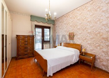 Camera / camera da letto - Trilocale Piazza Delle Fiamme Gialle
 
8, Roma - foto 14