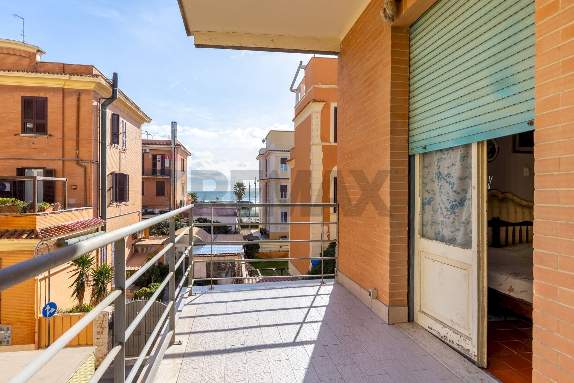 Balcone - Quadrilocale Viale Della Pineta Di Ostia
 
60, Roma - foto 3