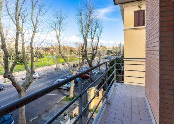 Balcone - Quadrilocale Viale Della Pineta Di Ostia
 
60, Roma - foto 8