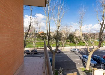 Edificio all\'aperto - Quadrilocale Viale Della Pineta Di Ostia
 
60, Roma - foto 9