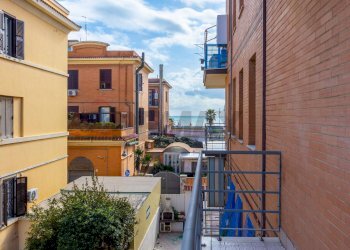 Edificio all\'aperto - Quadrilocale Viale Della Pineta Di Ostia
 
60, Roma - foto 11