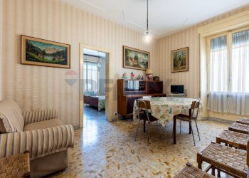 Sala da pranzo - Quadrilocale Viale Della Pineta Di Ostia
 
60, Roma - foto 12