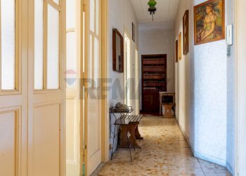 Hall / corridoio - Quadrilocale Viale Della Pineta Di Ostia
 
60, Roma - foto 16