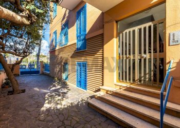 Terrazza - Quadrilocale Viale Della Pineta Di Ostia
 
60, Roma - foto 29