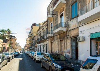 Edificio all\'aperto - Appartamento Via Duca Degli Abruzzi
 
173, Catania - foto 1
